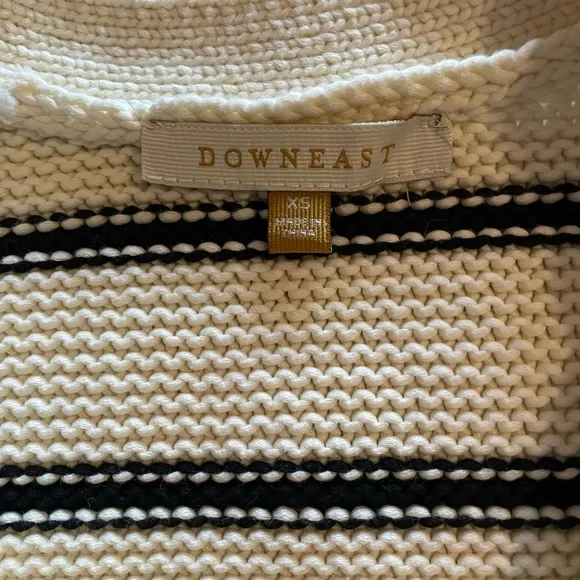 DownEast Cream and Black Knit Sweater - Picture 2 of 4